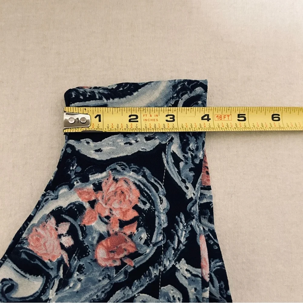 Torrid‎ Women Blue Paisley Print Pleated Short Size 2X